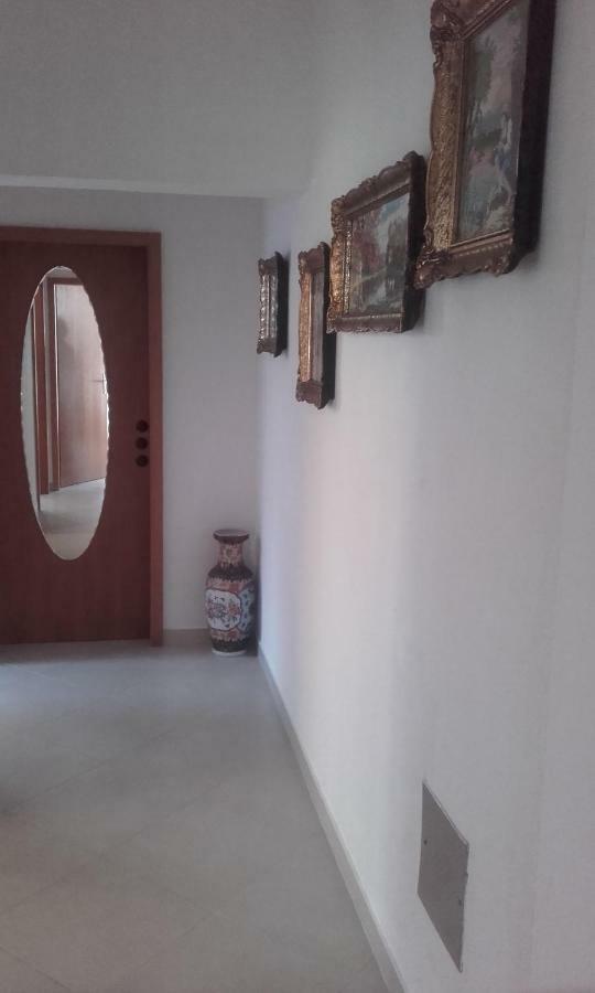 Hilda Vela Apartment พอดโกรา ภายนอก รูปภาพ